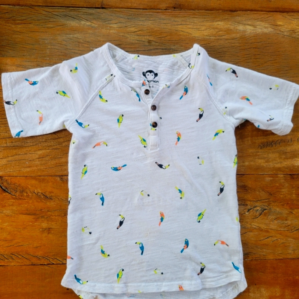 Appaman boys short sleeve shirt, size 5